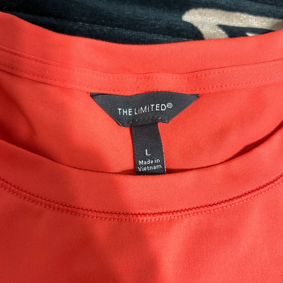 The limited top - Picture 2 of 2